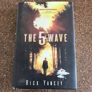 RICK YANCEY THE 5th WAVE HARDCOVER BOOK